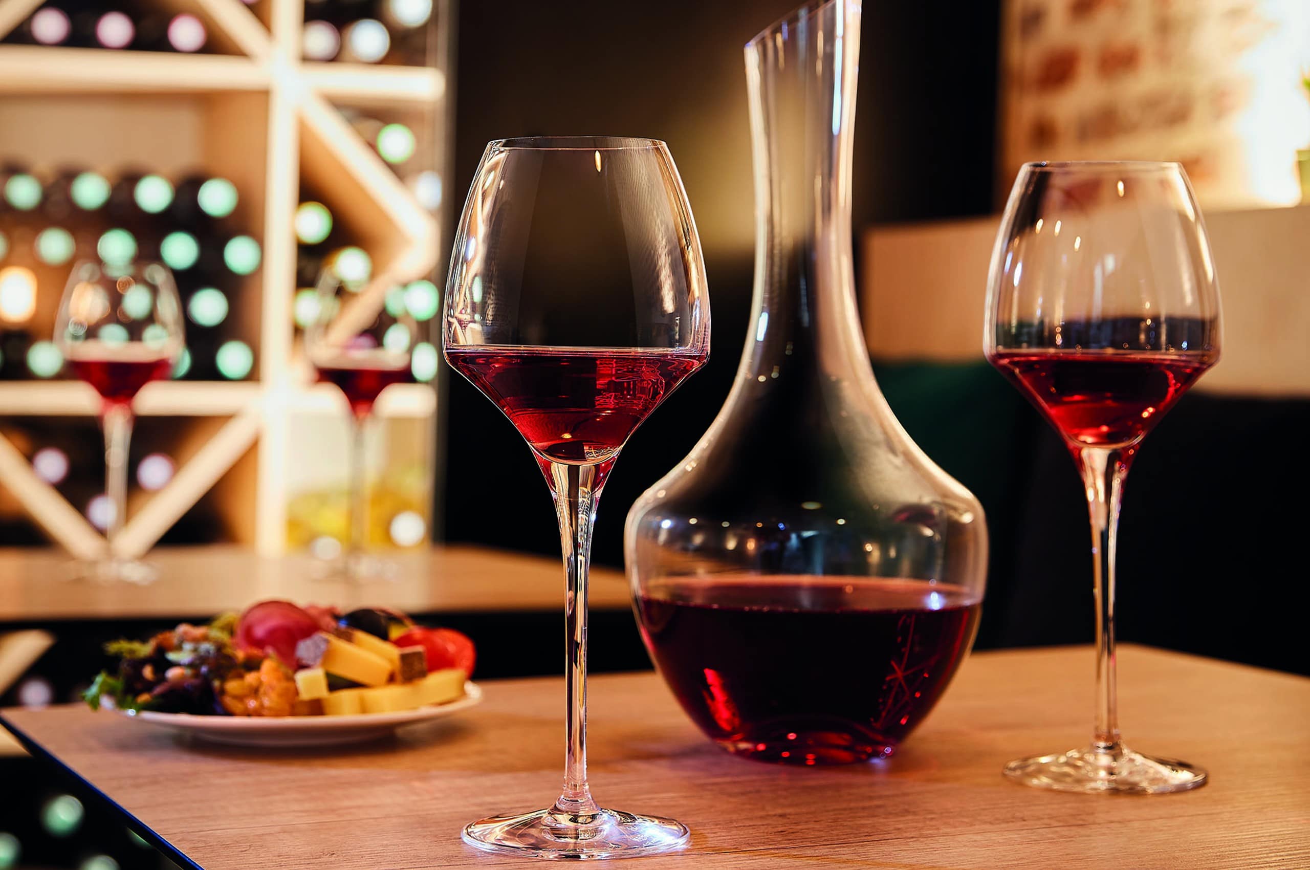 Decanter: come sceglierlo e perché è (molto più di) un accessorio
