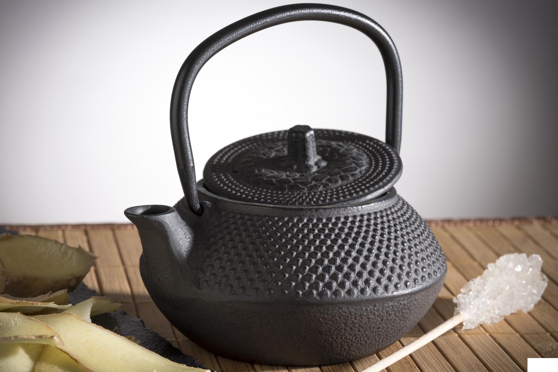 APS Asia Teiera In Ghisa Smaltata Interno Nero - 0,3 Litri, 12,5 x 11 x H.12,5 cm 8