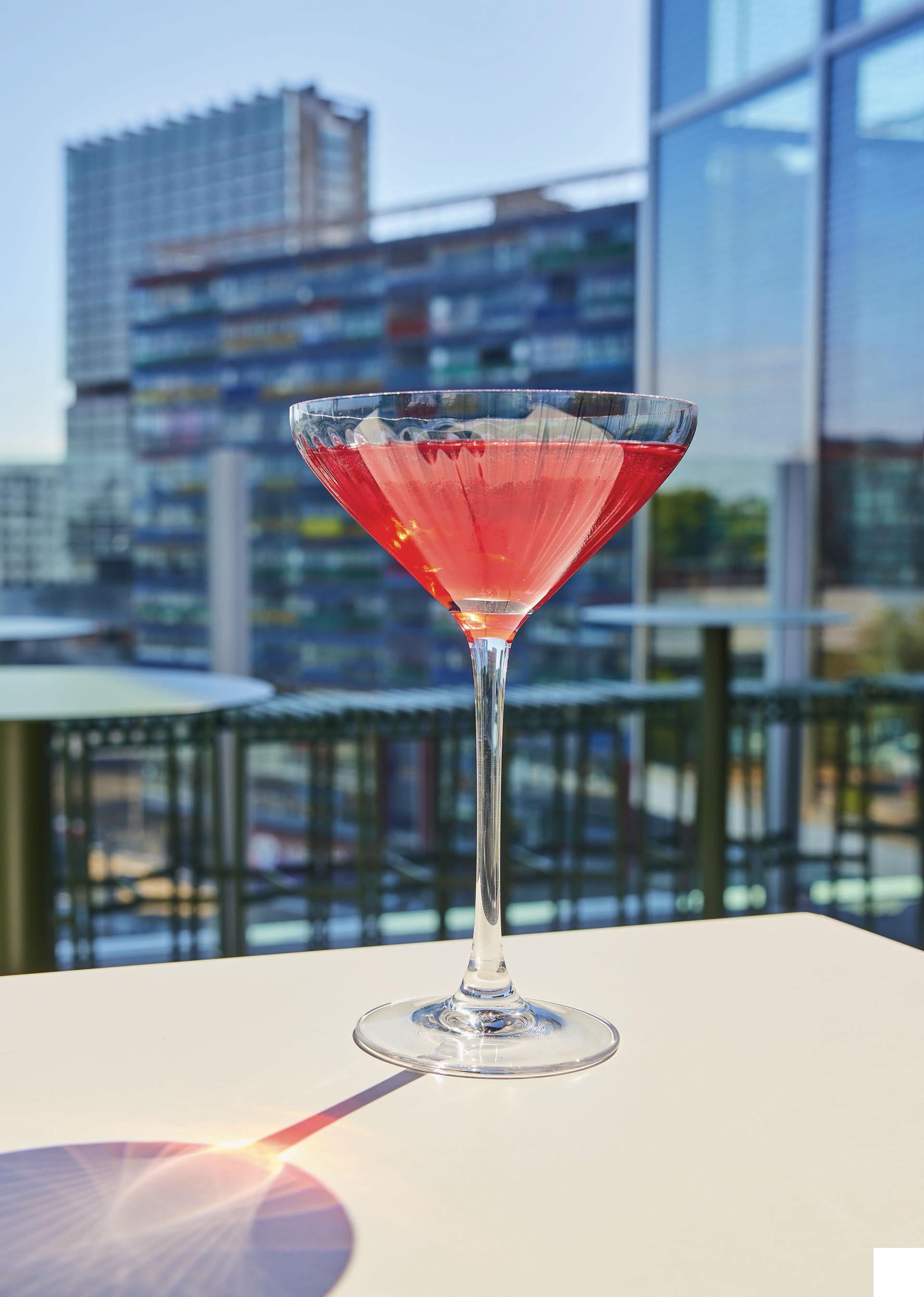 Arcoroc Symetrie Calice Martini 21 cl - H.17.9 cm In Vetro Con Linee Verticali - Set 6 Pz 7