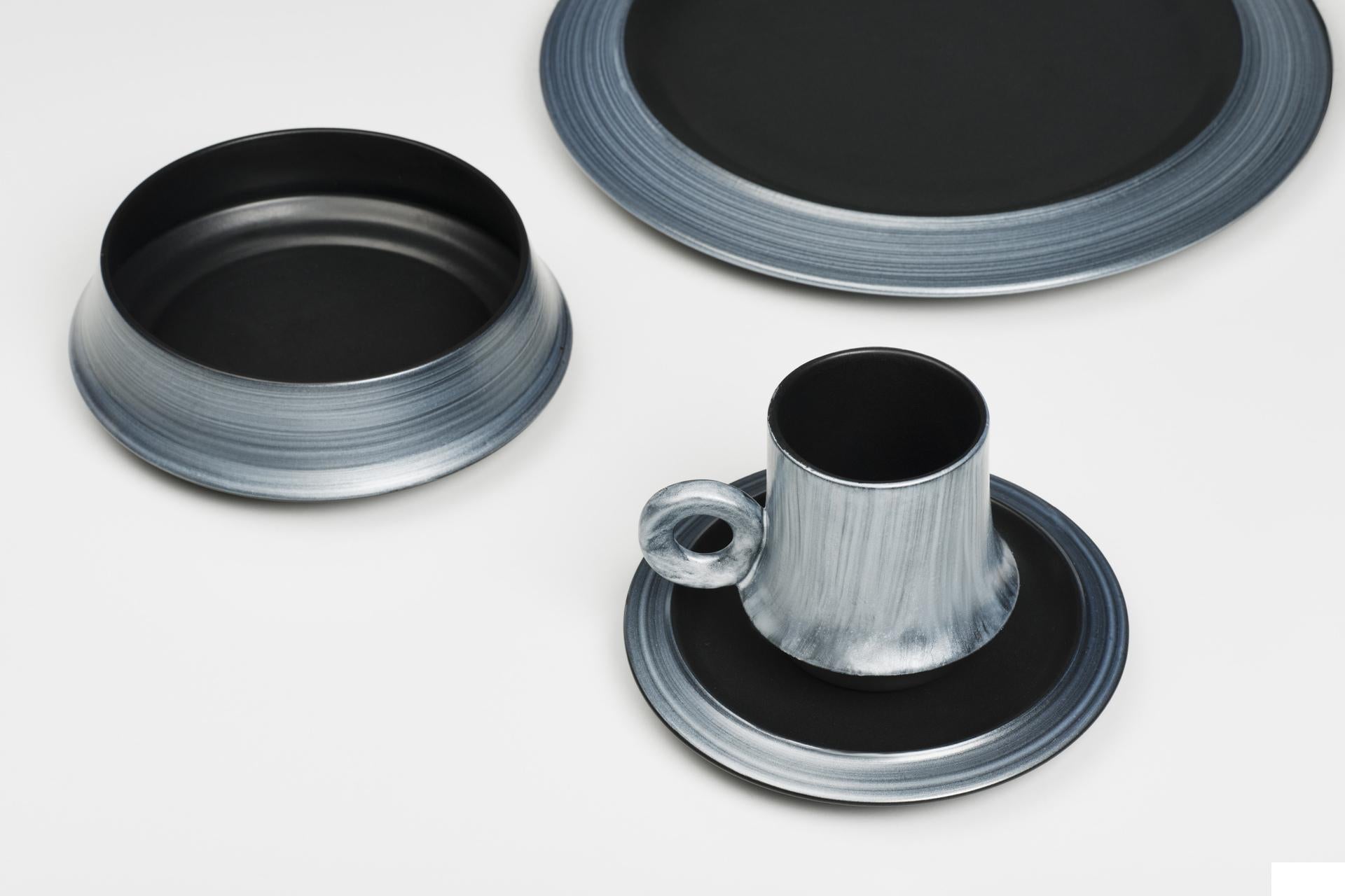 Ariane Kama Argento Piatto Piano Ø31 cm In Allumina - Non Lavabile in Lavastoviglie - Set 6 Pz