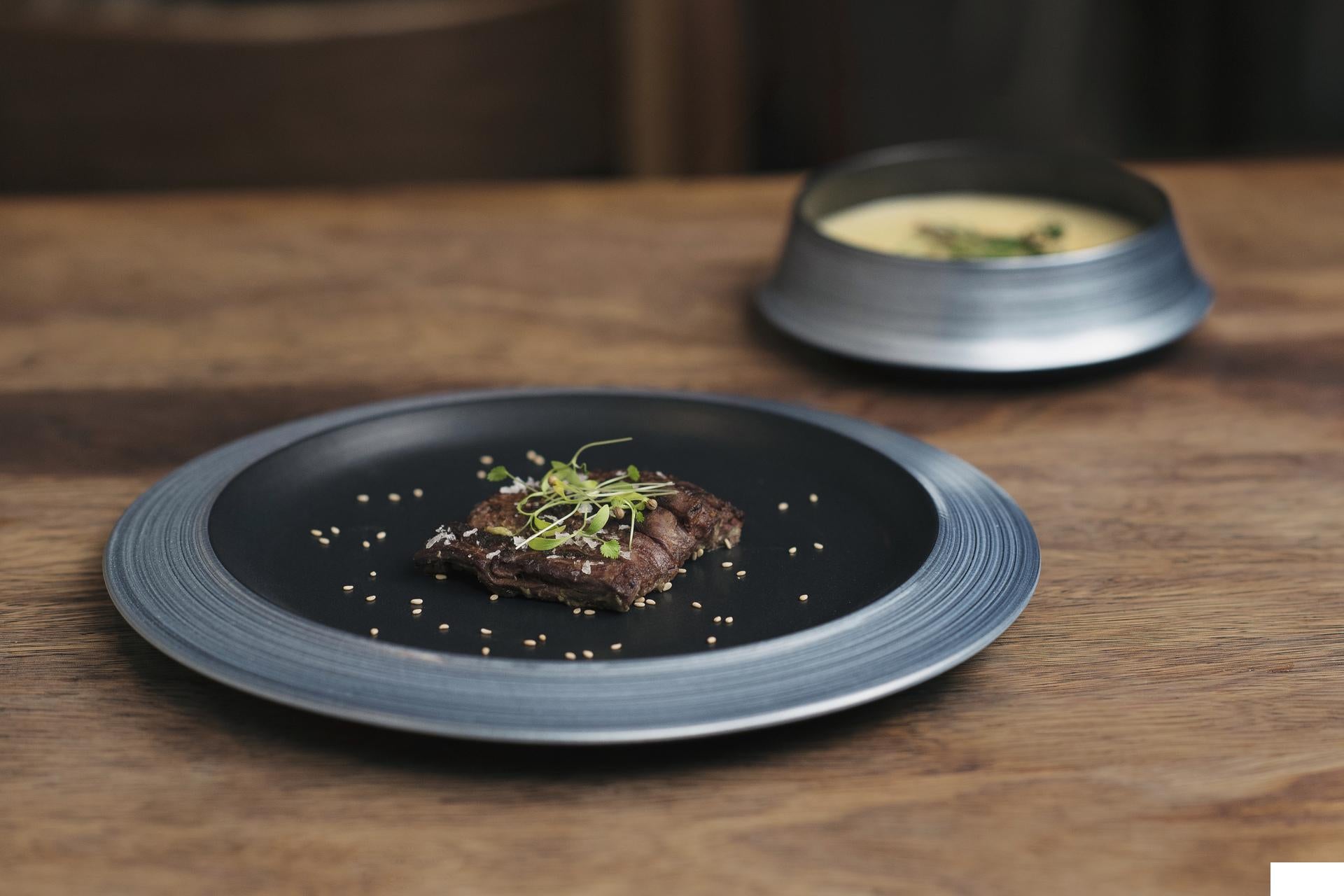 Ariane Kama Argento Piatto Piano Ø31 cm In Allumina - Non Lavabile in Lavastoviglie - Set 6 Pz 4