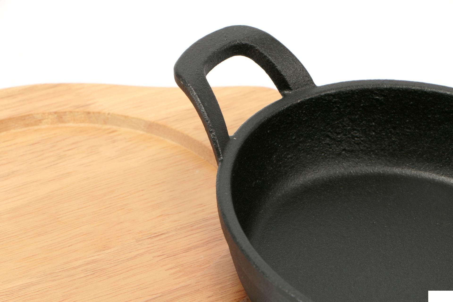 Import Tavola Professional Think Casseruola Tonda Ø16 cm In Ghisa Con Base In Legno - 2 Manici 3